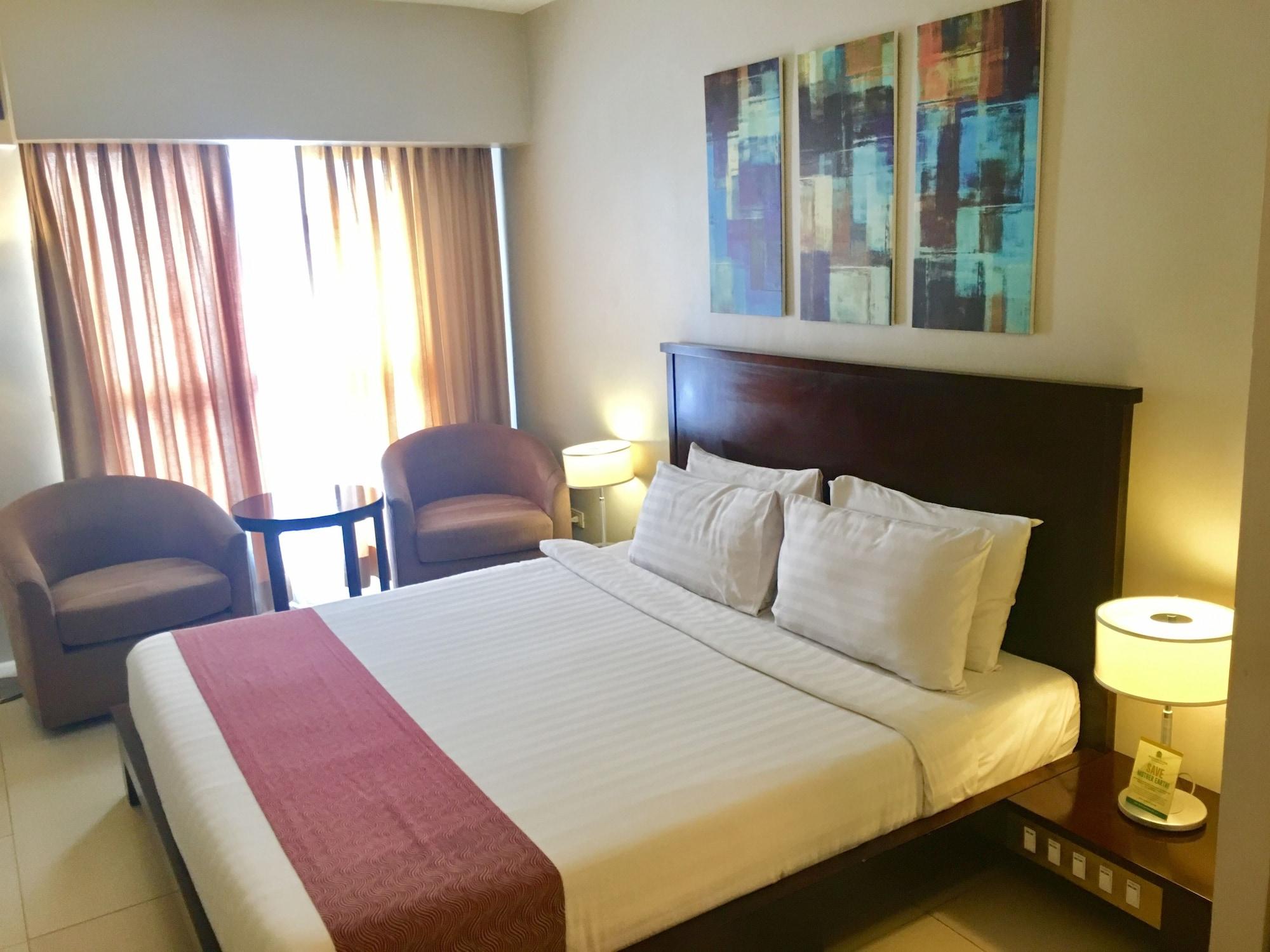 มิลเลเนีย สวีท ออร์ติกา Hotel Pasig City ภายนอก รูปภาพ