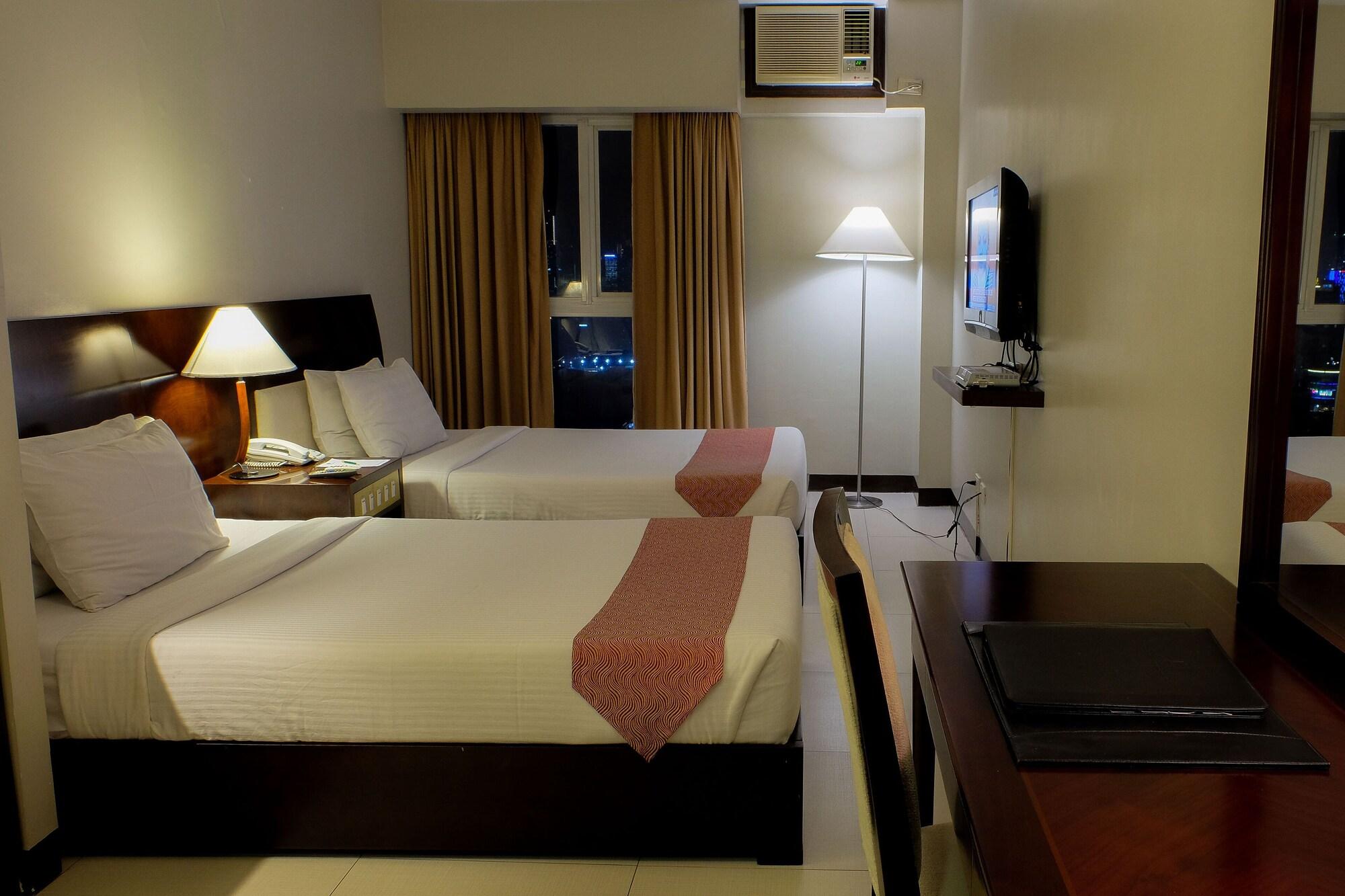 มิลเลเนีย สวีท ออร์ติกา Hotel Pasig City ภายนอก รูปภาพ