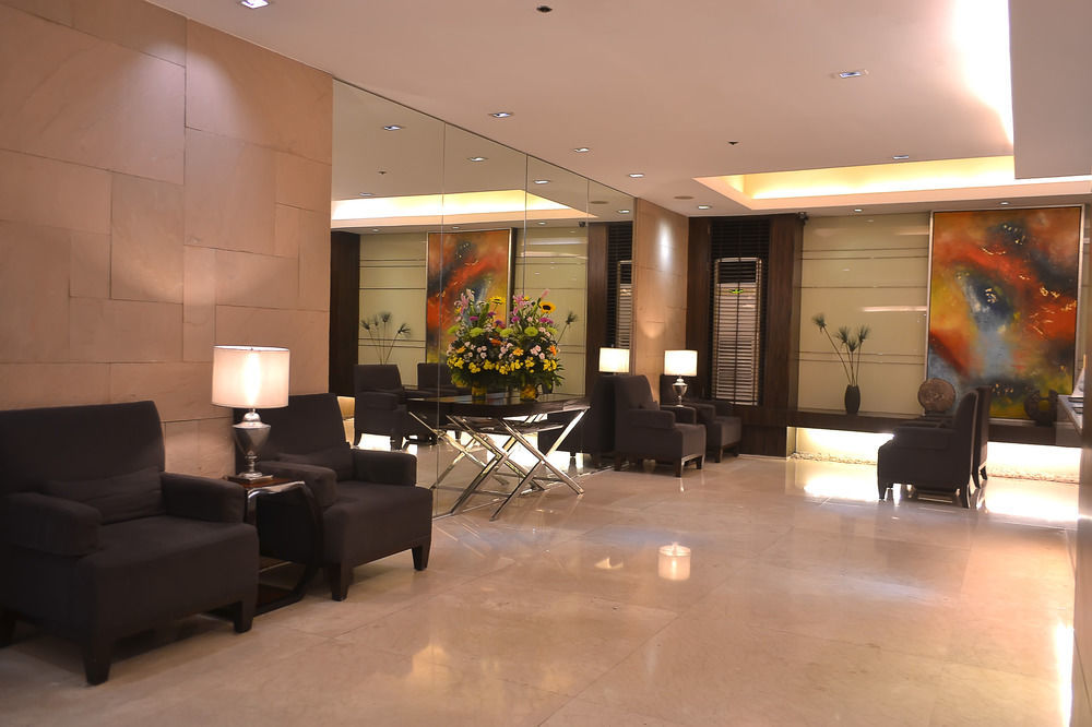 มิลเลเนีย สวีท ออร์ติกา Hotel Pasig City ภายนอก รูปภาพ