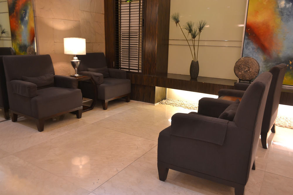 มิลเลเนีย สวีท ออร์ติกา Hotel Pasig City ภายนอก รูปภาพ
