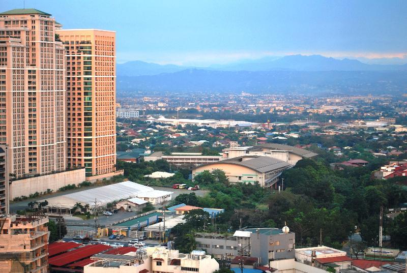 มิลเลเนีย สวีท ออร์ติกา Hotel Pasig City ภายนอก รูปภาพ