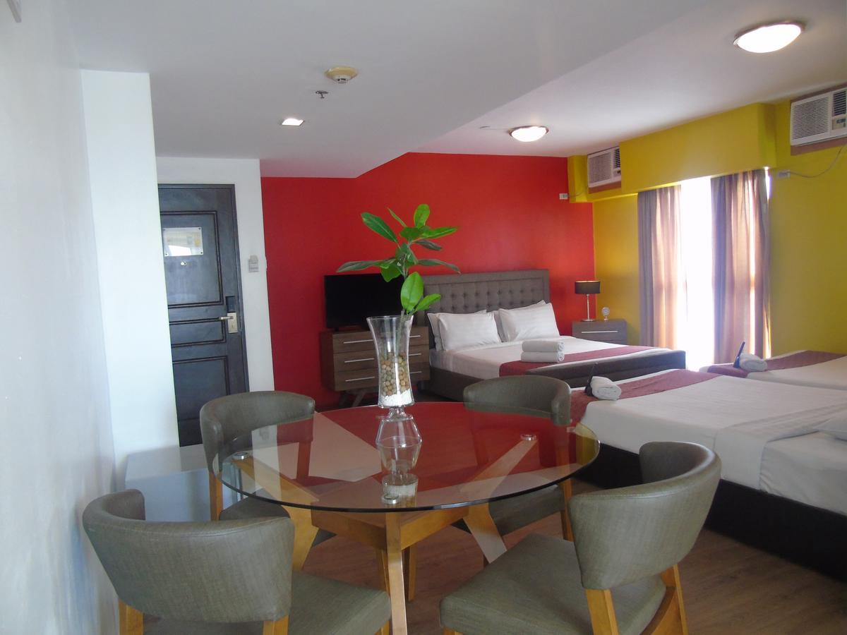 มิลเลเนีย สวีท ออร์ติกา Hotel Pasig City ภายนอก รูปภาพ