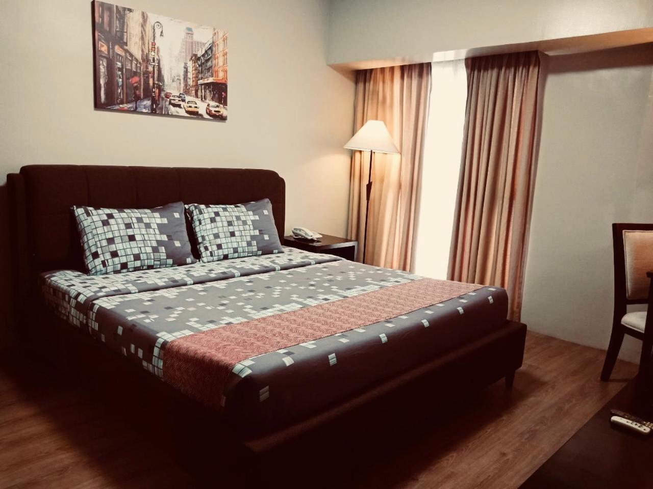 มิลเลเนีย สวีท ออร์ติกา Hotel Pasig City ภายนอก รูปภาพ