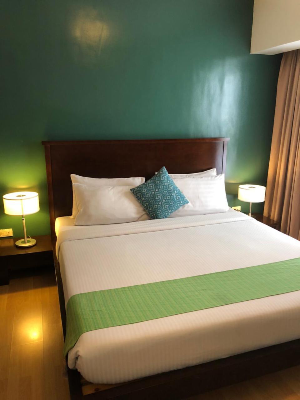 มิลเลเนีย สวีท ออร์ติกา Hotel Pasig City ภายนอก รูปภาพ