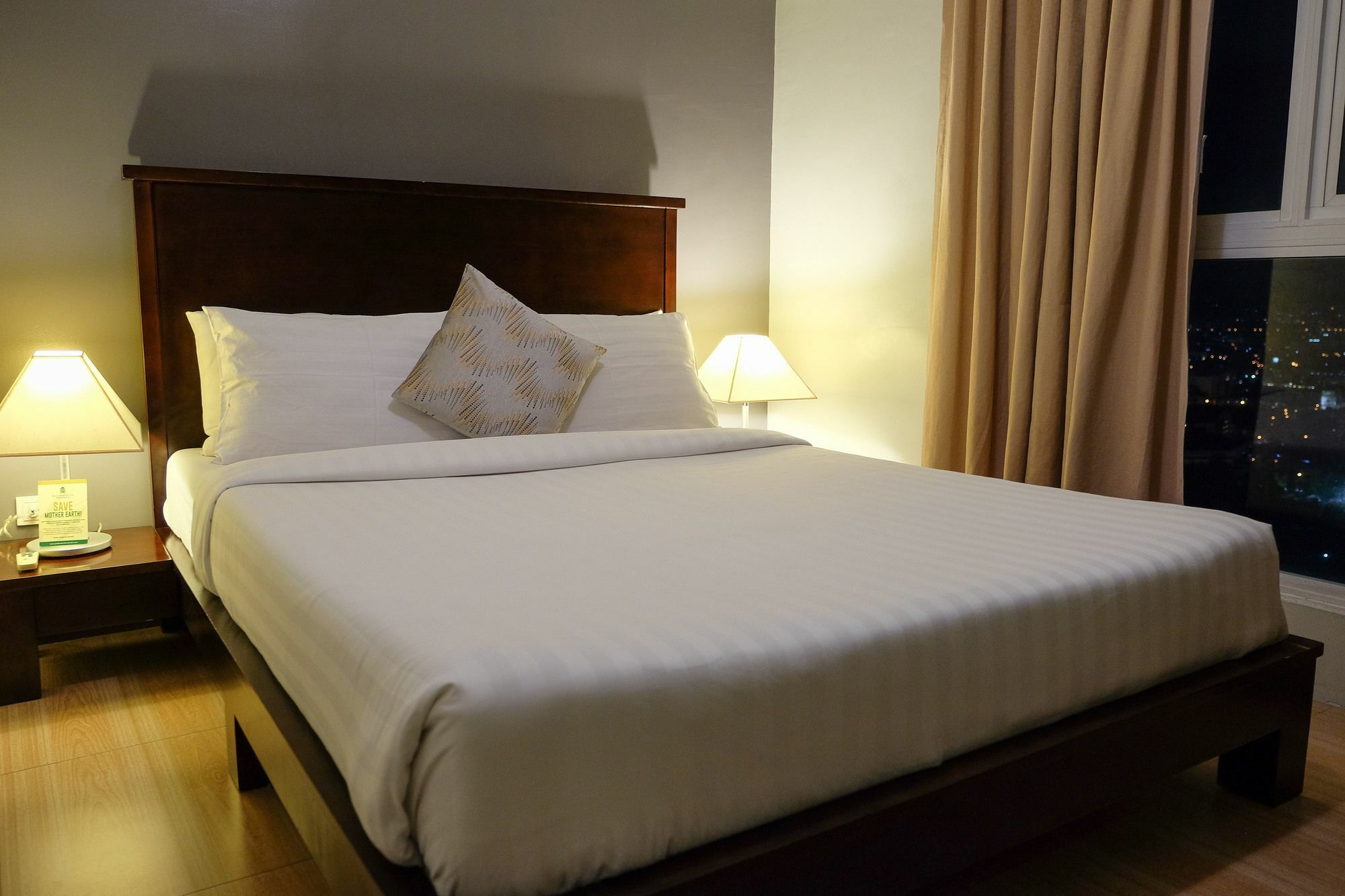 มิลเลเนีย สวีท ออร์ติกา Hotel Pasig City ภายนอก รูปภาพ