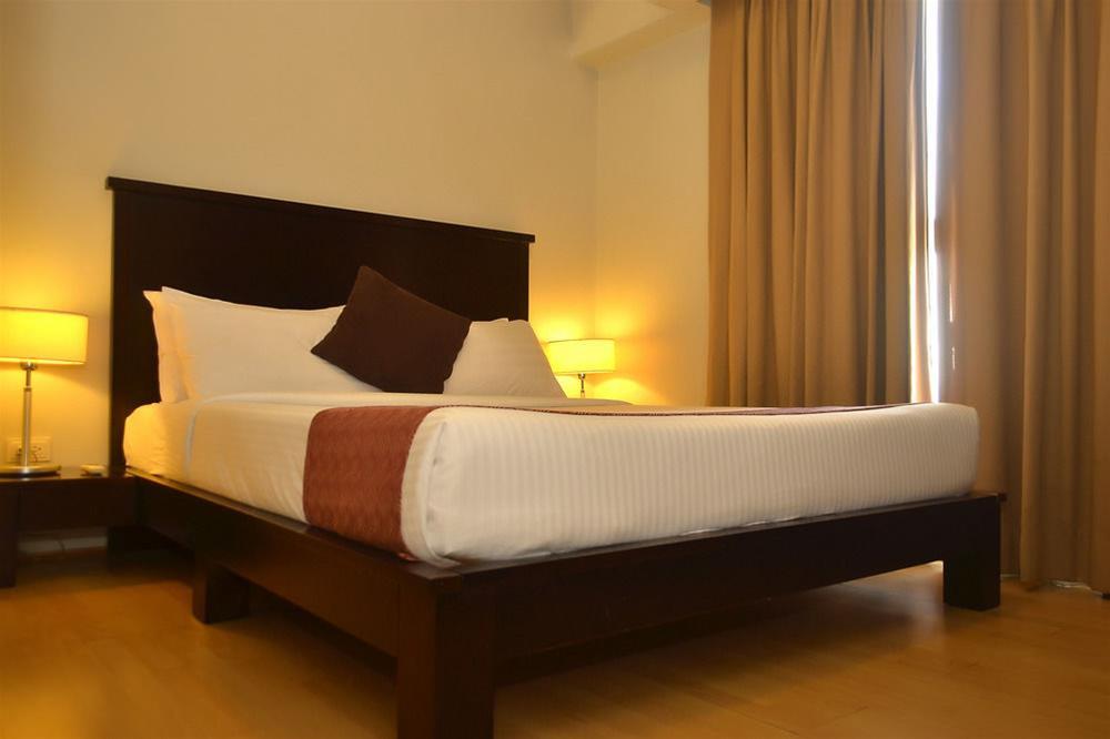 มิลเลเนีย สวีท ออร์ติกา Hotel Pasig City ภายนอก รูปภาพ